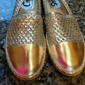 Metallic Slip-on's