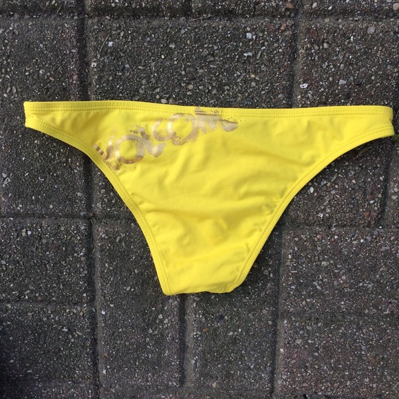 VOLCOM. NWOT!! - Picture 3 of 3