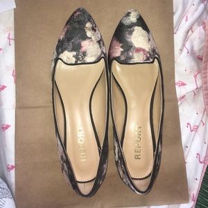 Size 9 floral flats