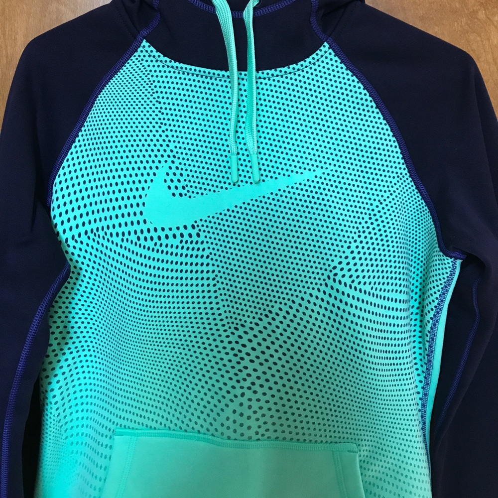 Brand new Nike sweatshirt