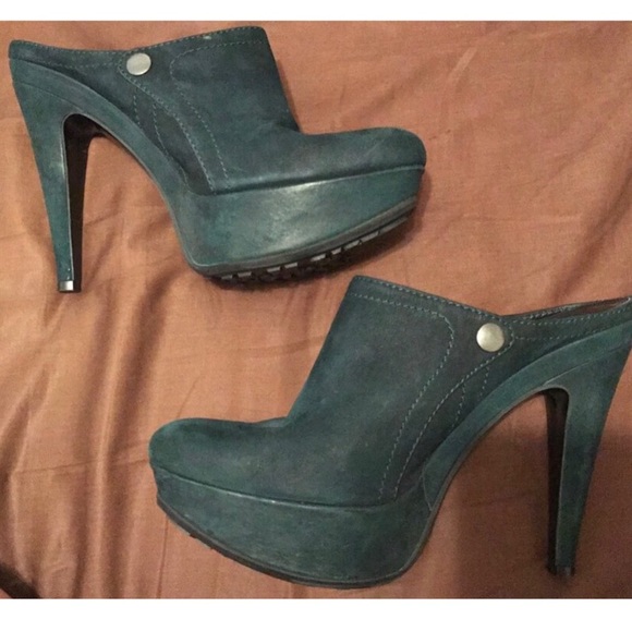 Vera Wang Shoes - Vera wang lavender women's clog shoes heels 8.5