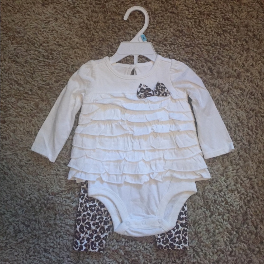NWOT! Adorable Cheetah Print Set!