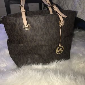 Michael Kors handbag and matching wallet