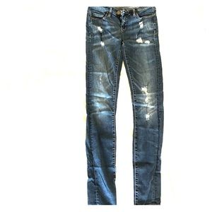 BlankNYC distressed skinny jean