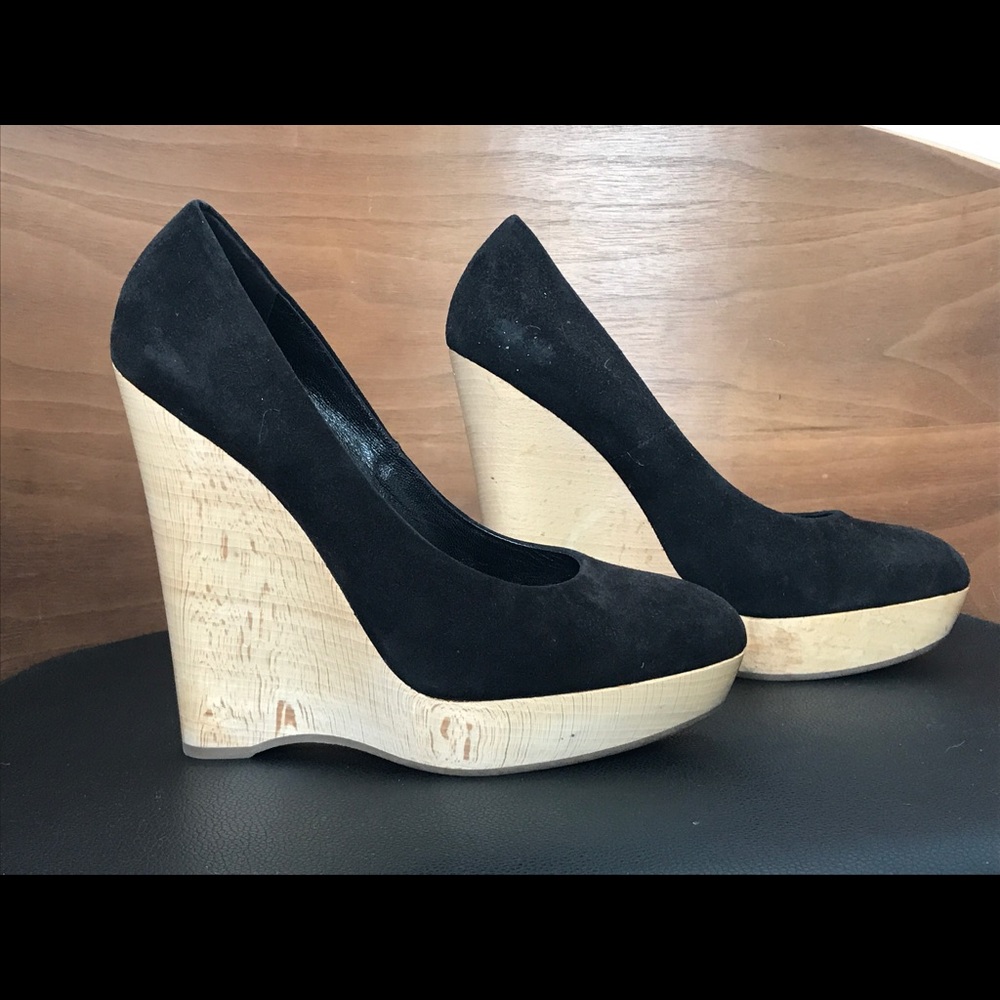 YSL Suede Platform pumps. New.