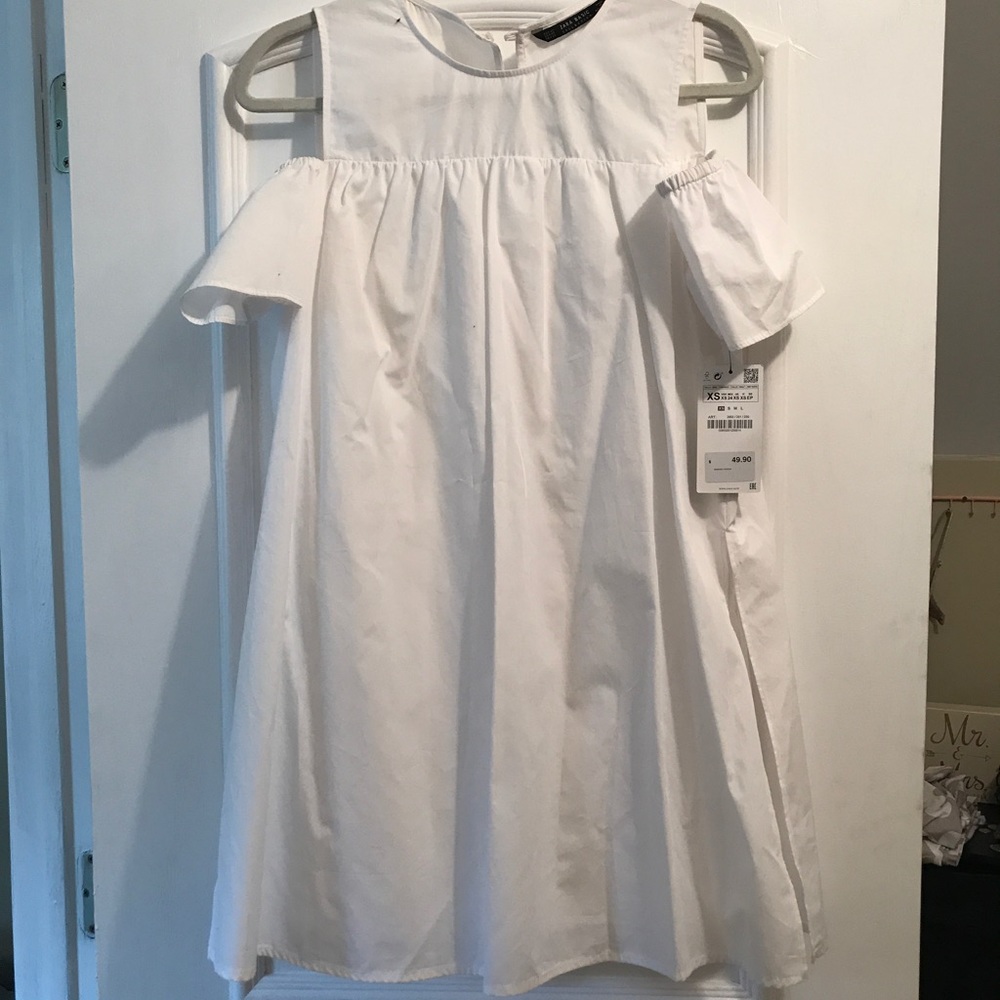 White classic dress from ZARA
