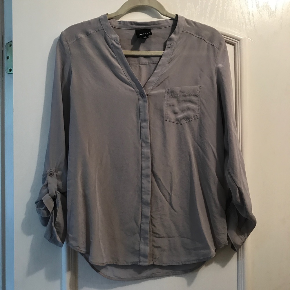 Trouve button up basic top.