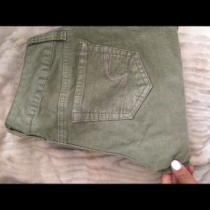American eagle Corduroy pants !