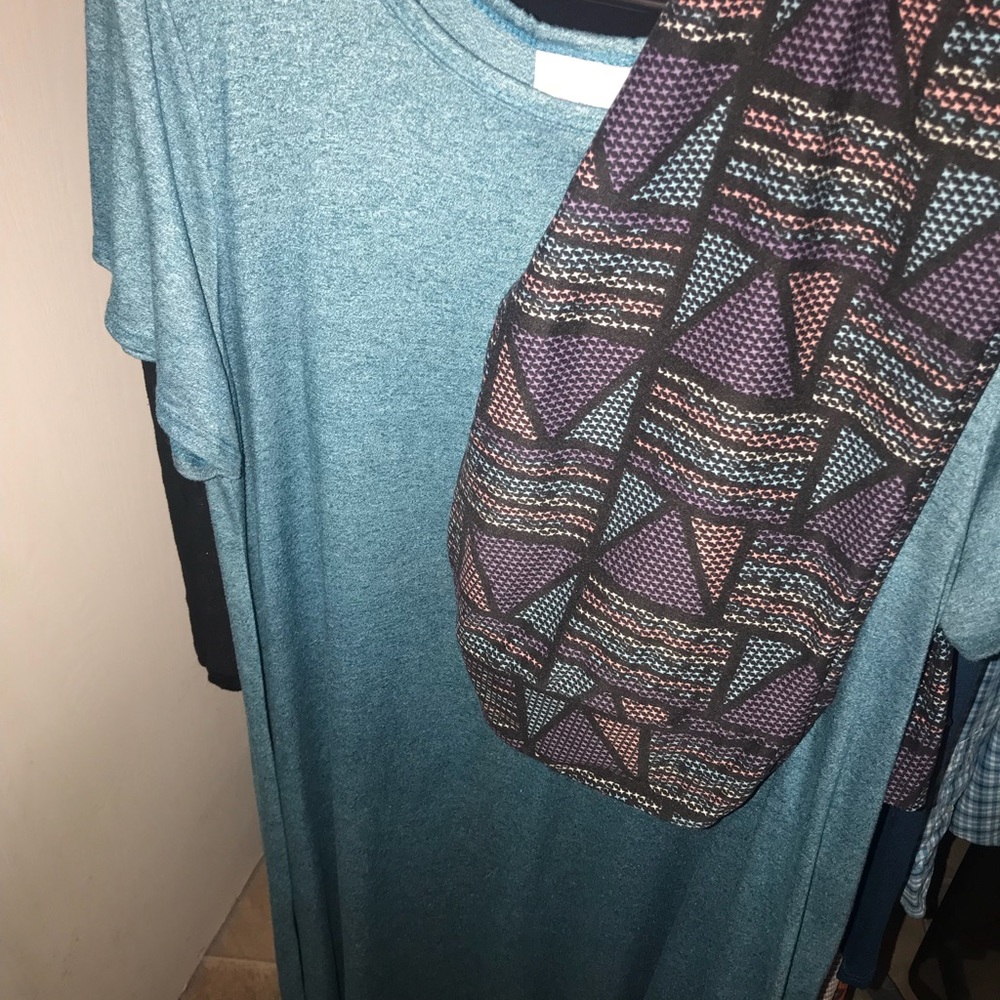 Large Carly/TC Leggings LULAROE