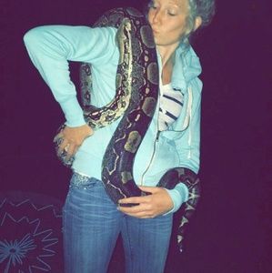 Meet your Posher, Sandy