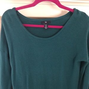 Dark Green Gap Seeater