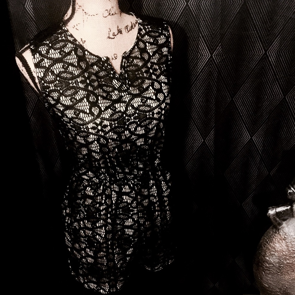 Sexy sleeveless Black Lace Jumper. Medium