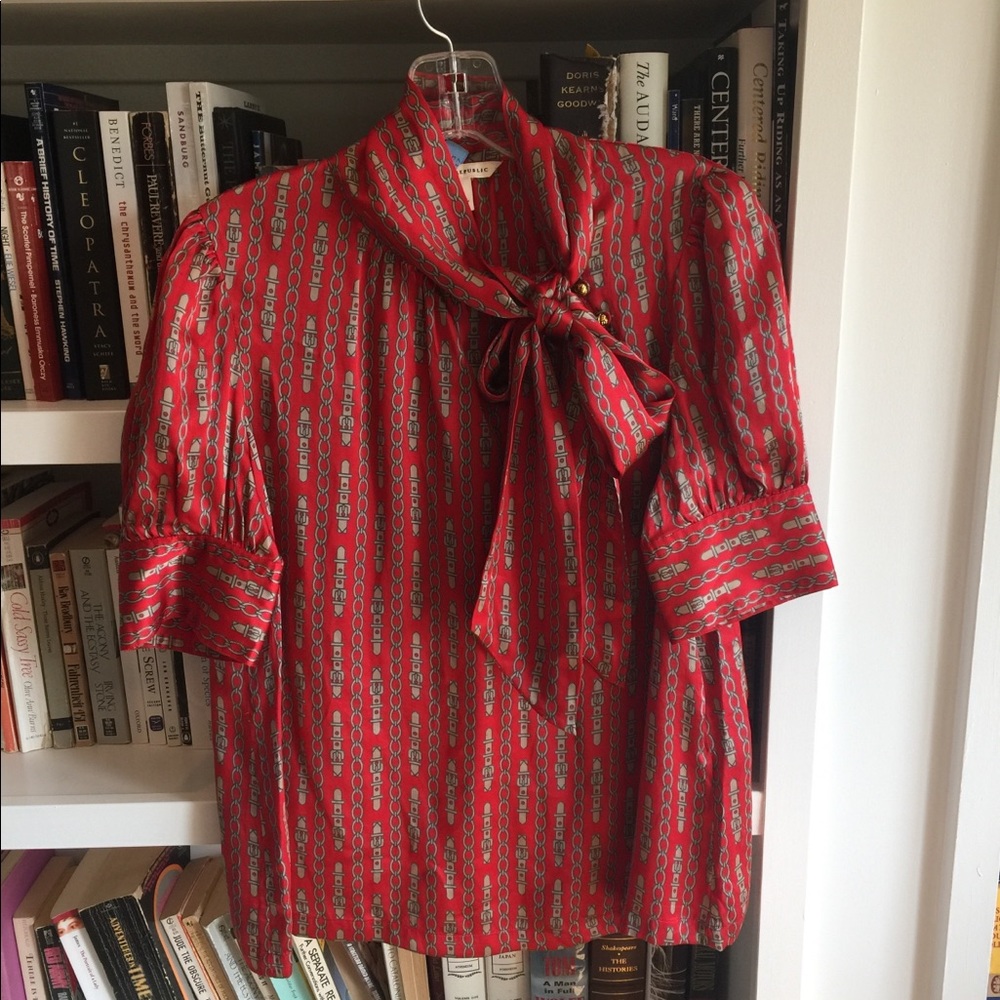 Banana Republic silk red blouse. Size S.