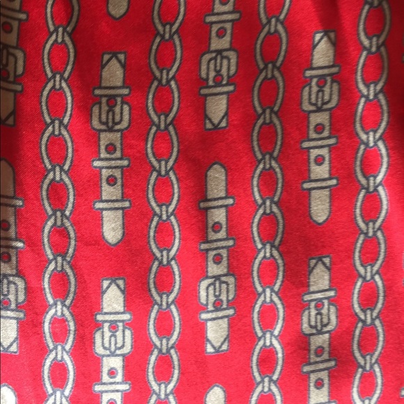 Banana Republic silk red blouse. Size S. - Picture 3 of 4