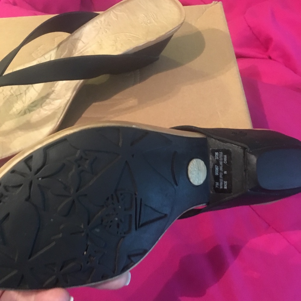 Woman's Timberland Sandals Size 7 - Picture 2 of 4