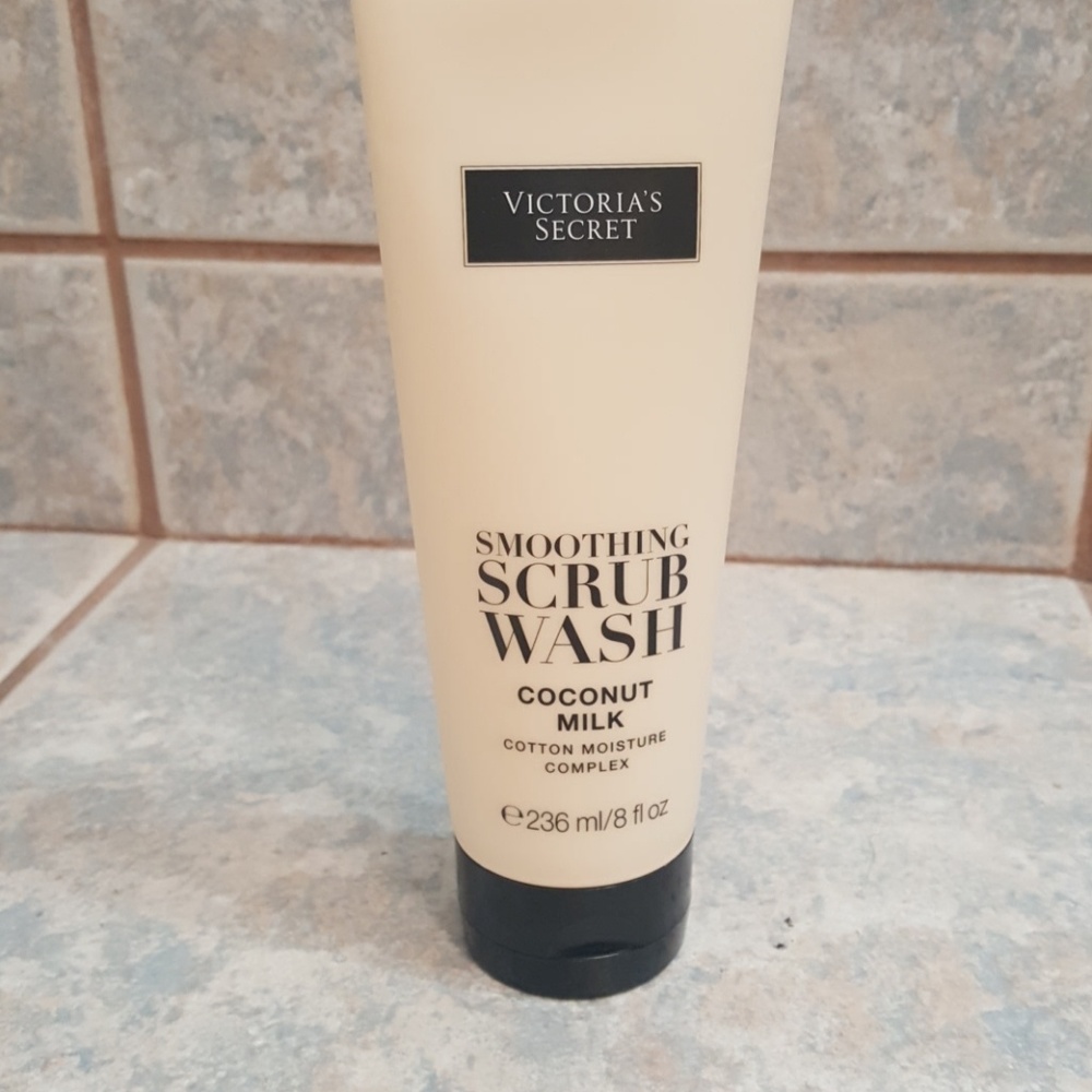 Victoria's Secret coconut milk scrub wash
