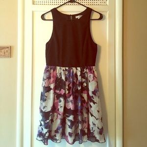 Beautiful Black/Floral Eyelet Dress 👗 🌸💍