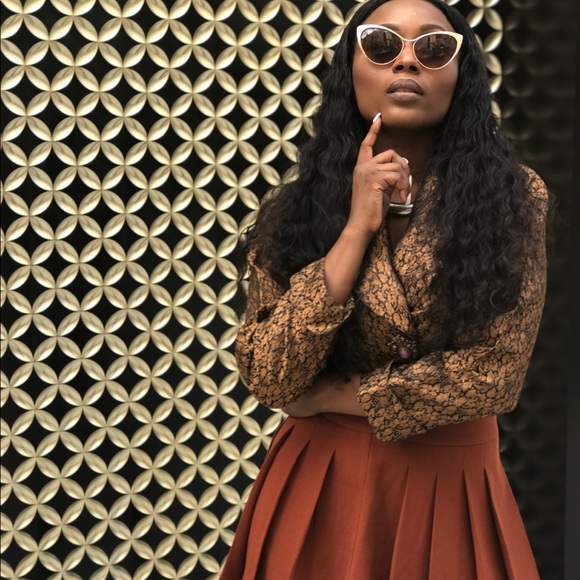 Brown pleated skirt - Picture 2 of 2