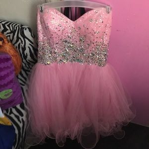 Homecoming dress size m