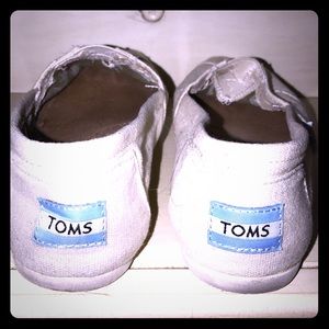 TOMS flats