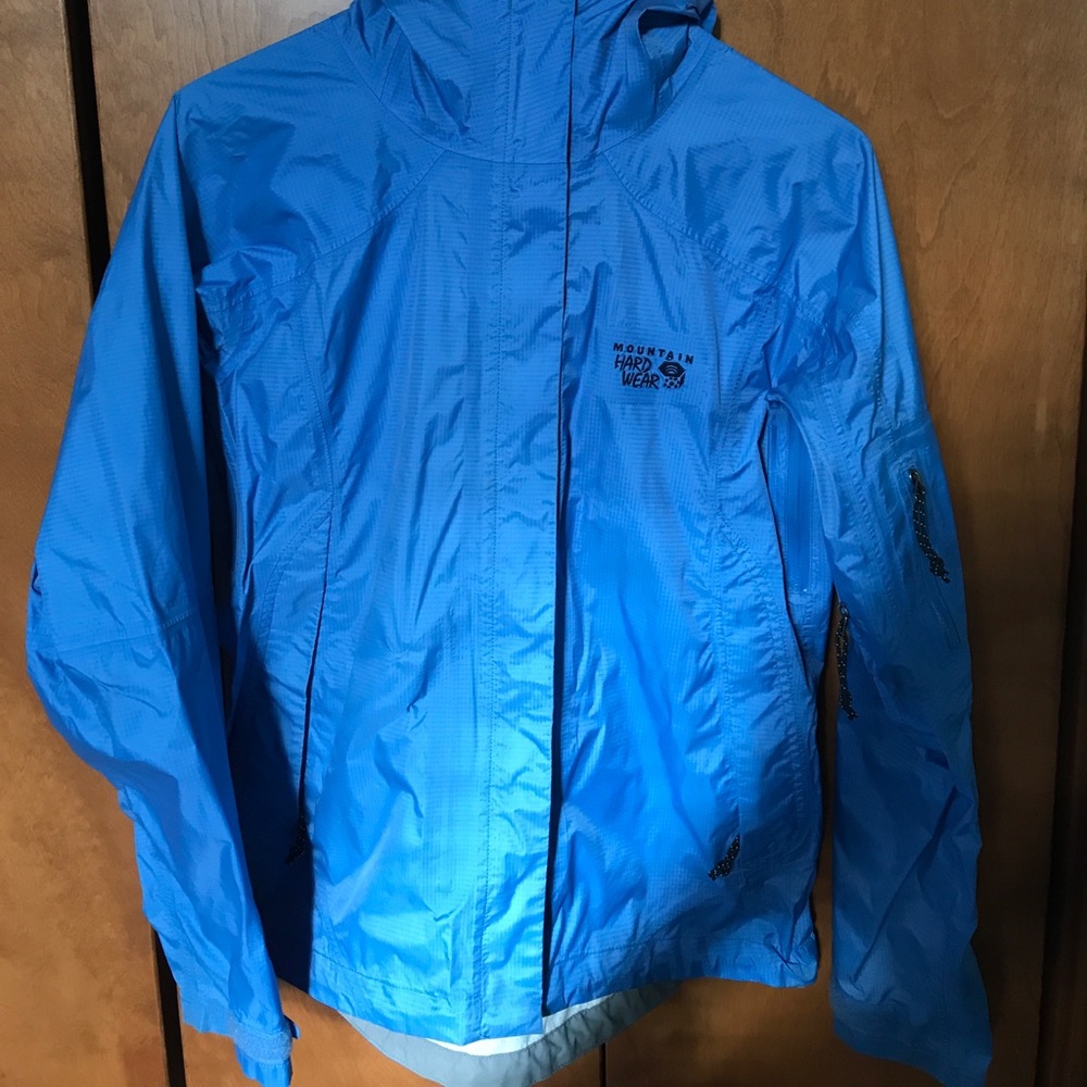 Mountain hardwear rain coat