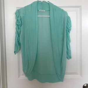 Lightweight 3/4 inch sleeve cardigan