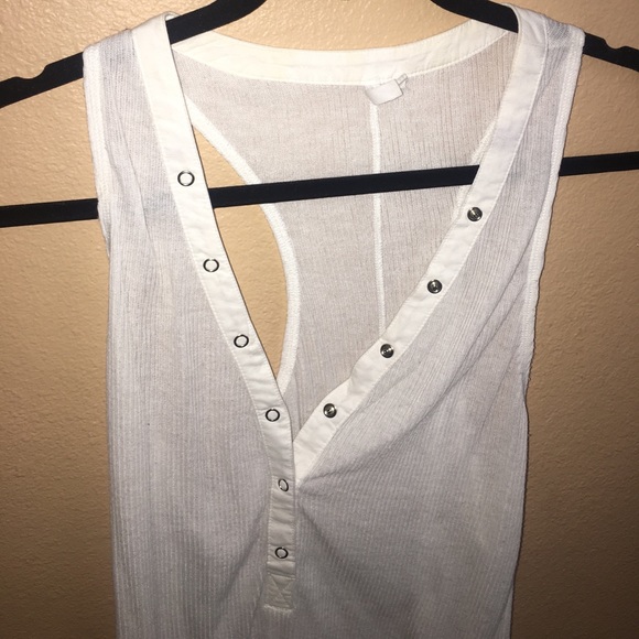 White tank❤ - Picture 3 of 3