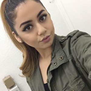 Meet your Posher, Bianca