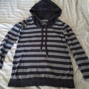 Long sleeve maternity top