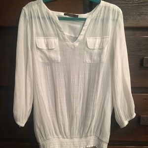 White mid length sleeve top