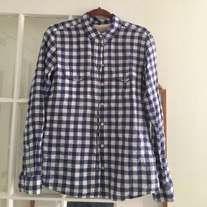 Banana Rebuplic blue and white plaid button top