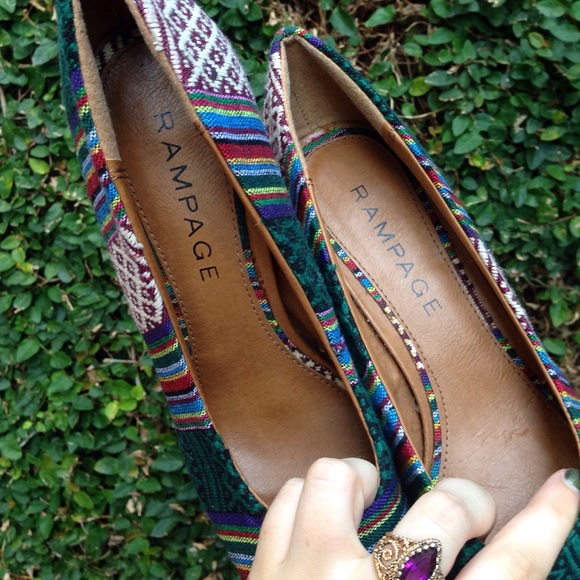 Tribal Colorful Rampage Heels - Picture 2 of 4
