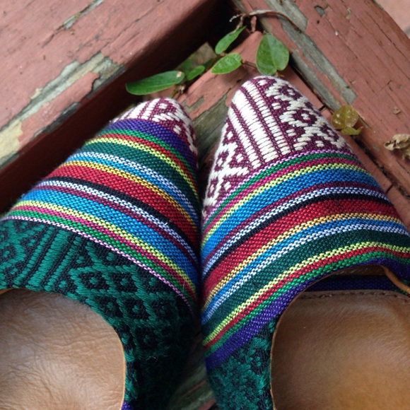 Tribal Colorful Rampage Heels - Picture 3 of 4