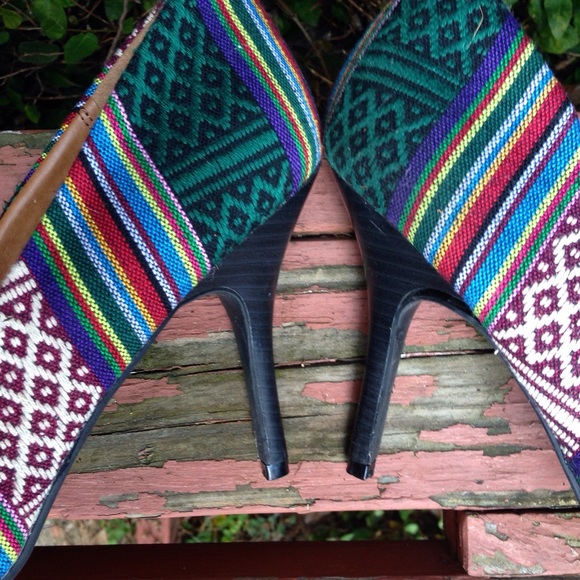 Tribal Colorful Rampage Heels - Picture 4 of 4