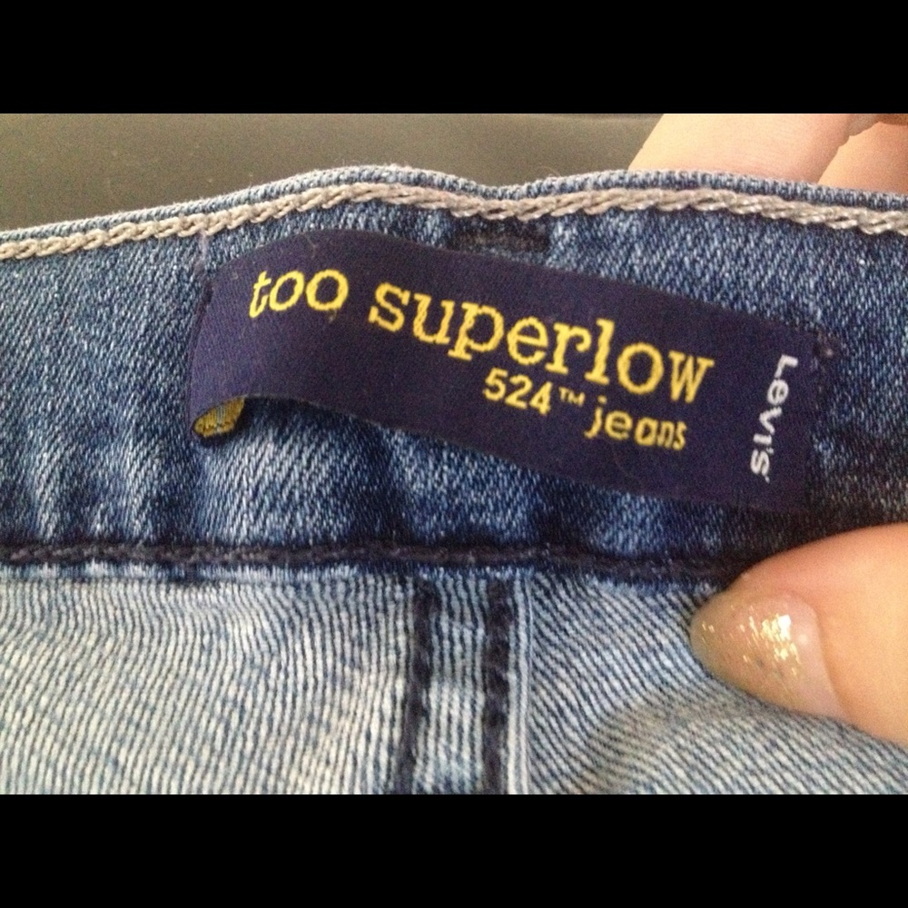Levi's! - Picture 5 of 7