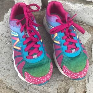New Balance ABZORB girls shoes