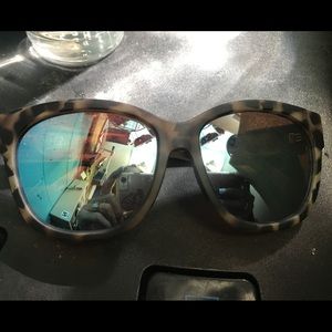 Danger Cat electric sunglasses