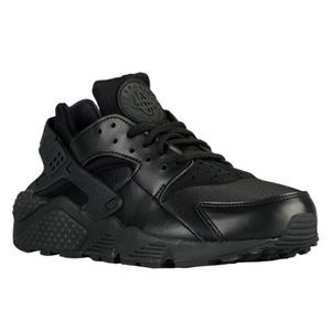 Nike Air Hurrache in Black