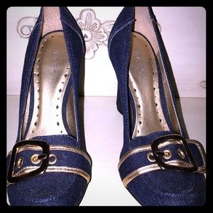 BCBG Pumps