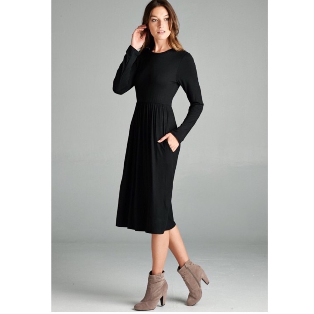 SALE❤️Today only! Black Dress with side pockets