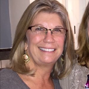 Meet your Posher, Carol