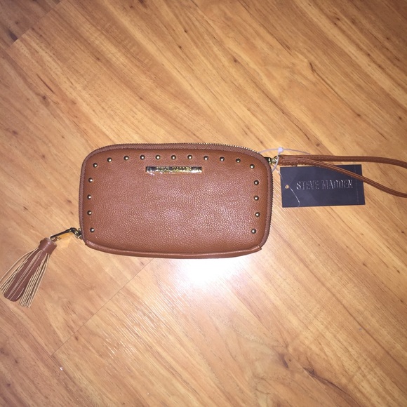Steve Madden Handbags - Steve Madden Wristlet