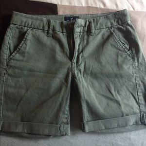 American Eagle Bermuda shorts