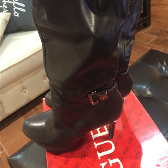 Tall boots - Picture 2 of 4