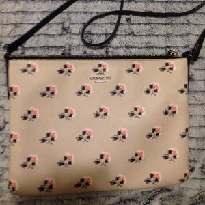 Coach Badlands series Bramble rose slender purse