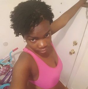 Meet your Posher, Yolanda