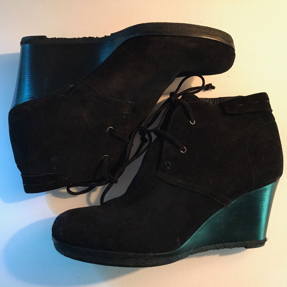 Via Spiga Black Lace-Up Suede Booties