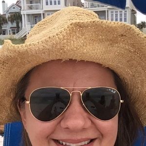 Meet your Posher, Karen