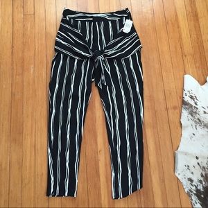 Nordstrom Pants - JOA Tie Front Trousers S Nordstrom Pants - JOA Tie Front Trousers S