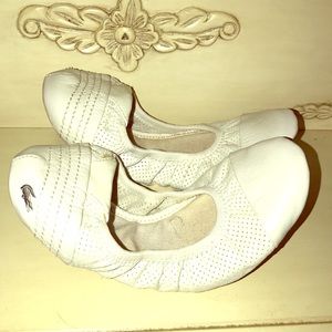 Lacoste flats